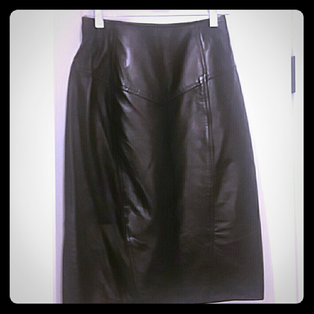 Women's Size 10 Leather Slit Back Pencil Skirt 👠